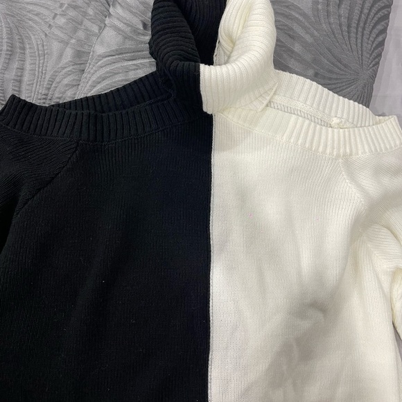 Off the shoulder turtleneck black and white Size Small - Picture 6 of 6